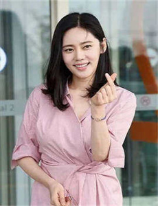 《飞机上的性服务BD》