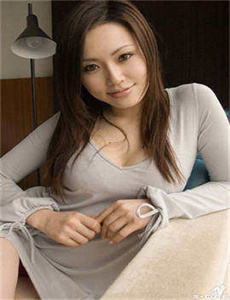 《玩弄美艳馊子小说短篇》